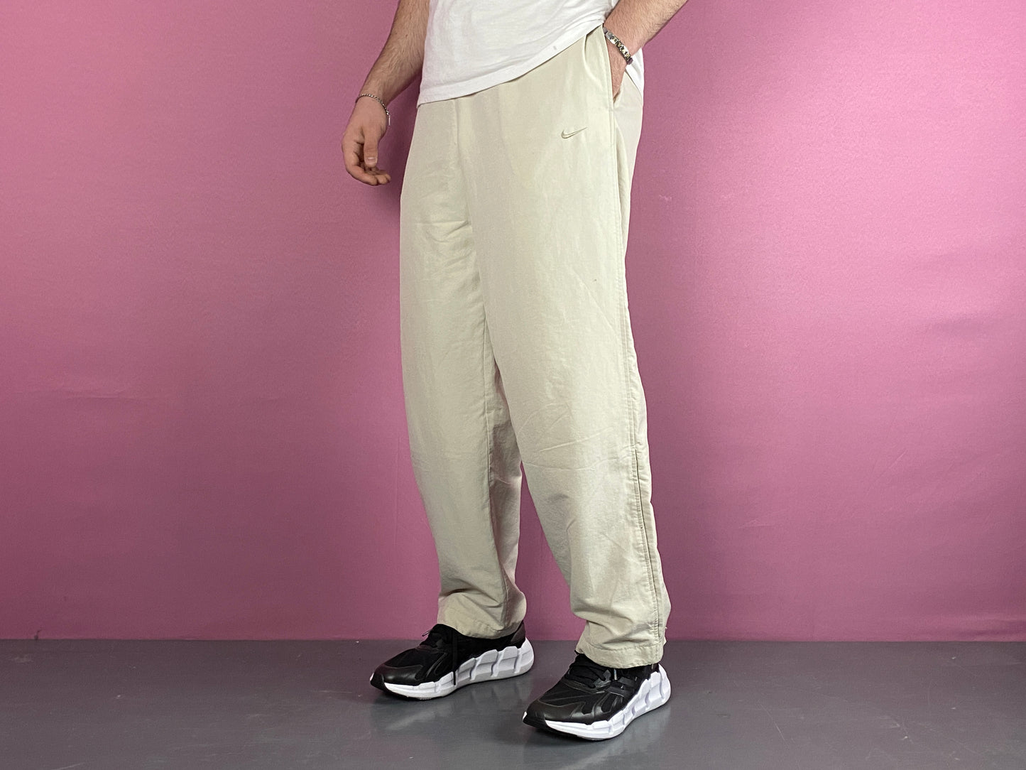 Y2K Nike Vintage Men's Straight Track Pants - M Cream Polyester