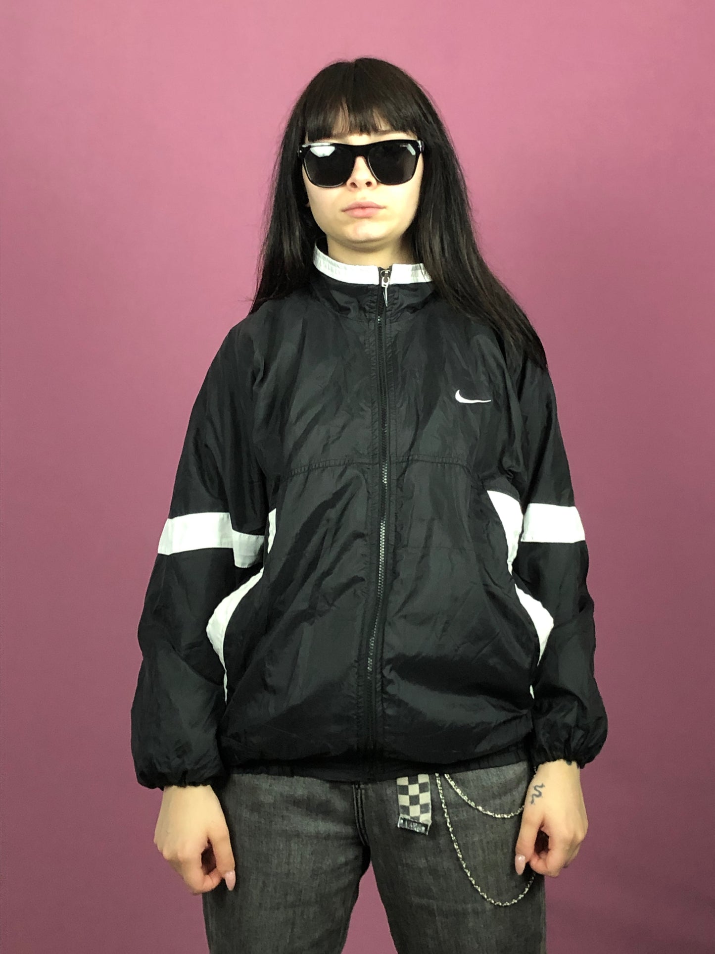 90s Nike Vintage Women's Windbreaker Jacket - Medium Black Nylon